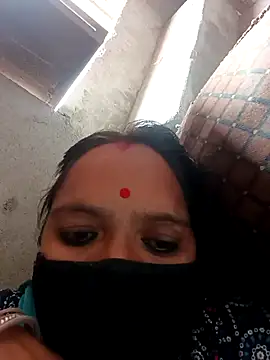 Snapshot of suhani_sharmj chatting on December 2, 8:08 am suhani sharmj online show from December 2, 8:08 am