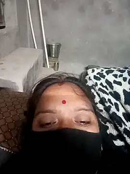 Snapshot of suhani_sharmj chatting on December 2, 10:49 pm suhani sharmj online show from December 2, 10:49 pm