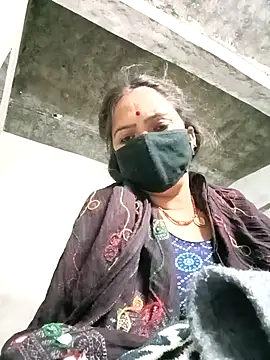 Snapshot of suhani_sharmj chatting on January 8, 9:06 pm suhani sharmj online show from January 8, 9:06 pm