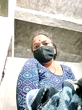 Snapshot of suhani_sharmj chatting on January 12, 10:48 pm suhani sharmj online show from January 12, 10:48 pm