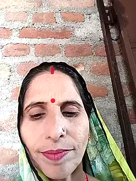 Snapshot of Hot_liya54 chatting on November 4, 7:07 am Hot liya54 online show from November 4, 7:07 am