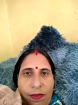 Snapshot of Hot_liya54 chatting on December 15, 9:24 am Hot liya54 online show from December 15, 9:24 am