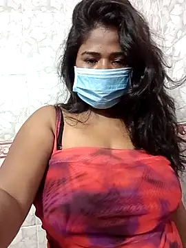 HAANNIAA online show from November 2, 3:36 pm