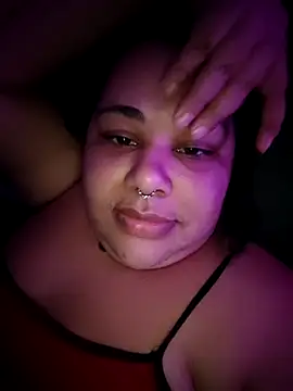 xlatinastar online show from March 10, 11:43 pm