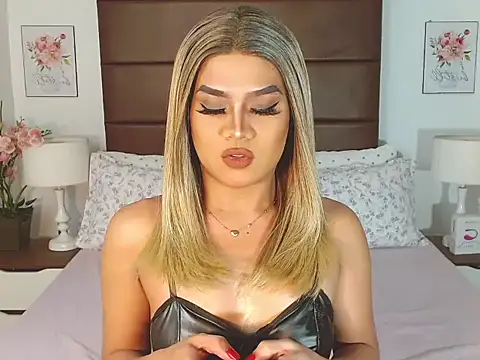 PlayfullBella online show from April 14, 9:21 pm