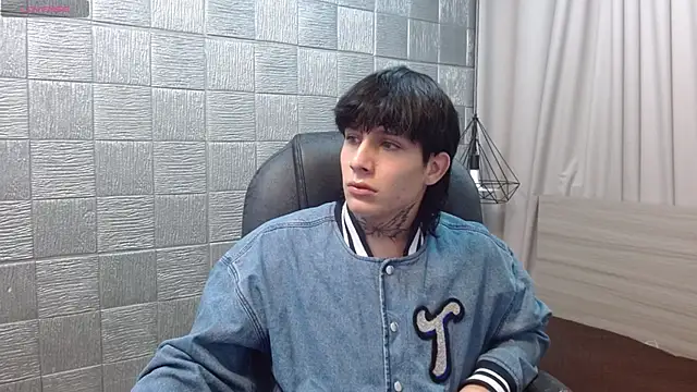 Iantwink18 online show from December 4, 12:42 am