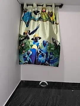 Family02 online show from April 4, 4:37 pm