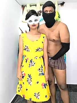 Family02 online show from April 8, 8:25 am