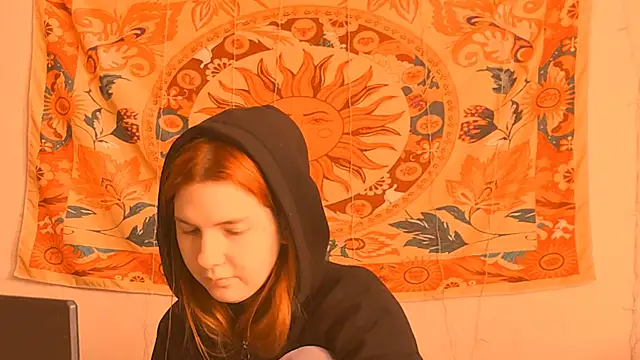 AliceCUNTach online show from June 19, 4:06 am
