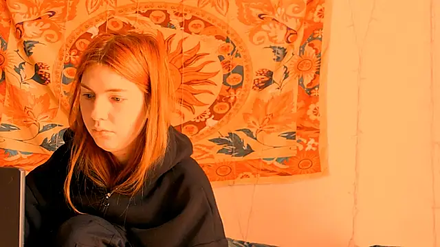 AliceCUNTach online show from June 28, 5:02 am