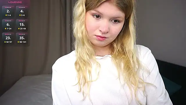 Snapshot of ShontaWasilko chatting on September 23, 5:16 pm ShontaWasilko online show from September 23, 5:16 pm