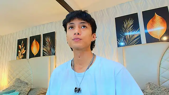 Lean Portman online show from February 2, 8:51 pm