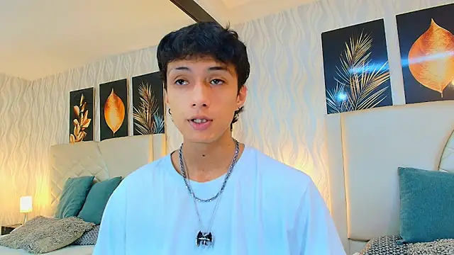 Lean Portman online show from February 3, 9:09 pm