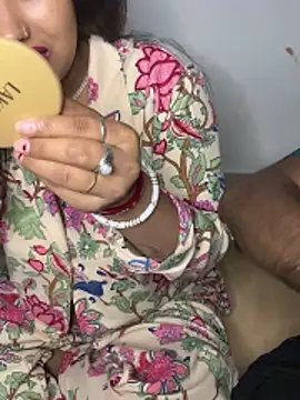 Snapshot of nishababybaby chatting on November 28, 4:42 pm nishababybaby online show from November 28, 4:42 pm