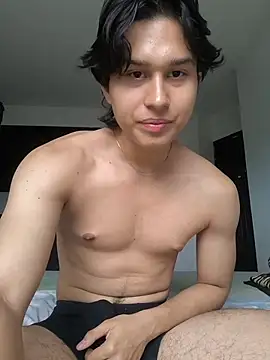Snapshot of TeddyBear_07 chatting on October 16, 1:12 pm TeddyBear 07 online show from October 16, 1:12 pm