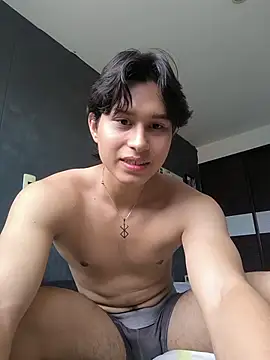Snapshot of TeddyBear_07 chatting on October 22, 12:49 pm TeddyBear 07 online show from October 22, 12:49 pm