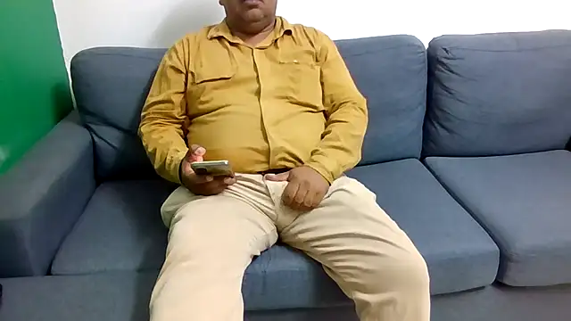 Snapshot of HomHot47 chatting on October 24, 2:30 am HomHot47 online show from October 24, 2:30 am