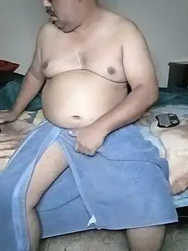 Snapshot of HomHot47 chatting on November 12, 5:52 am HomHot47 online show from November 12, 5:52 am