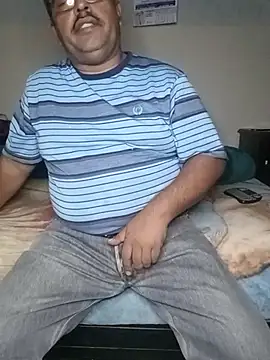 Snapshot of HomHot47 chatting on November 17, 6:08 am HomHot47 online show from November 17, 6:08 am