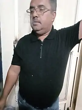 Snapshot of HomHot47 chatting on December 1, 5:56 am HomHot47 online show from December 1, 5:56 am