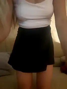 Snapshot of Nikihot__ chatting on October 24, 10:28 pm Nikihot online show from October 24, 10:28 pm