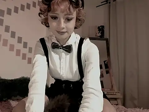 Kleo X online show from October 22, 2:45 am