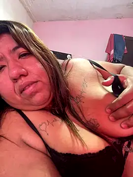 Snapshot of Wenlop chatting on October 11, 3:32 pm Wenlop online show from October 11, 3:32 pm