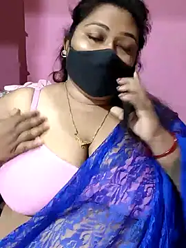Snapshot of hotbhabhi011 chatting on June 12, 2:05 pm hotbhabhi011 online show from June 12, 2:05 pm