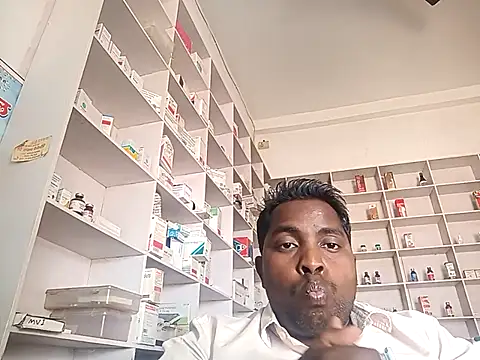 Snapshot of blackdick44 chatting on March 1, 7:54 am blackdick44 online show from March 1, 7:54 am