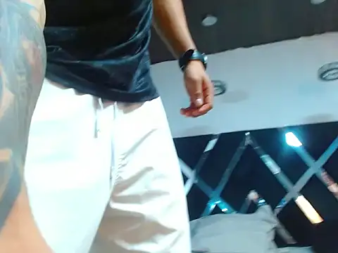 Snapshot of adrian_ray chatting on September 30, 6:02 pm adrian ray online show from September 30, 6:02 pm