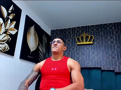 Snapshot of adrian_ray chatting on November 24, 6:18 pm adrian ray online show from November 24, 6:18 pm