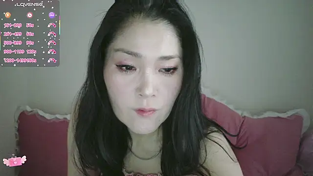 Snapshot of Sofia-sakura chatting on December 13, 10:26 pm Sofia-sakura online show from December 13, 10:26 pm