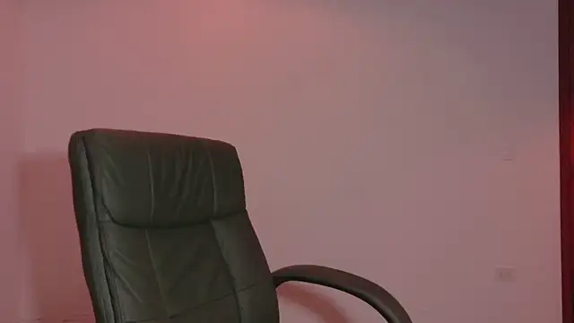 Olivia11  online show from November 8, 12:16 pm