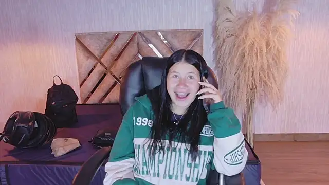 Olivia11  online show from March 23, 12:53 pm