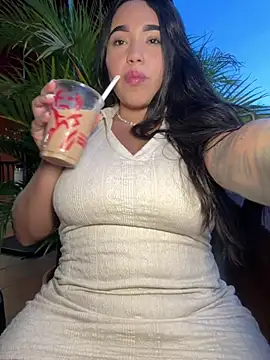 Snapshot of SofiaWildee chatting on June 20, 11:29 pm SofiaWildee online show from June 20, 11:29 pm