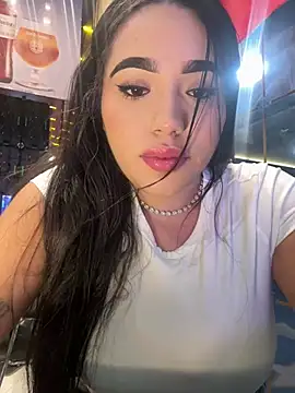 Snapshot of SofiaWildee chatting on July 2, 1:16 am SofiaWildee online show from July 2, 1:16 am