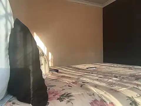 Snapshot of Cianda24 chatting on October 21, 3:46 pm Cianda24 online show from October 21, 3:46 pm