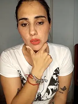 Snapshot of kariciasecreta chatting on September 11, 1:28 am kariciasecreta online show from September 11, 1:28 am