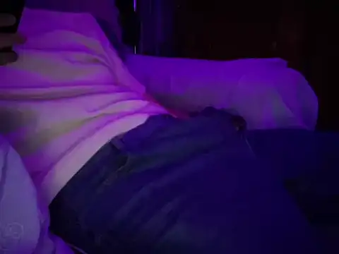 Snapshot of XxKingDemontxX chatting on March 2, 7:15 am XxKingDemontxX online show from March 2, 7:15 am