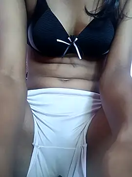 Snapshot of riyaroy9999 chatting on September 23, 7:11 am riyaroy9999 online show from September 23, 7:11 am