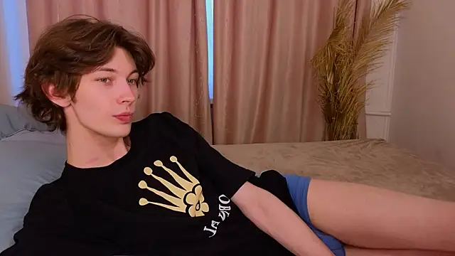  Den1s  online show from February 8, 12:30 pm