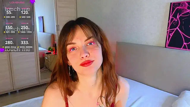 Snapshot of LisaDrake chatting on November 19, 7:03 pm LisaDrake online show from November 19, 7:03 pm