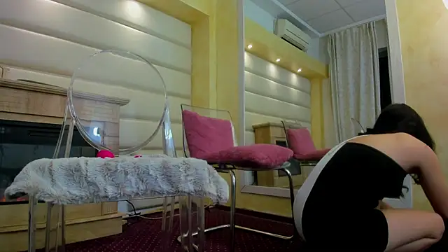 Snapshot of Jelly_Bee chatting on October 24, 7:32 pm Jelly Bee online show from October 24, 7:32 pm