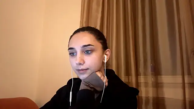 LinaMour online show from October 5, 10:07 pm