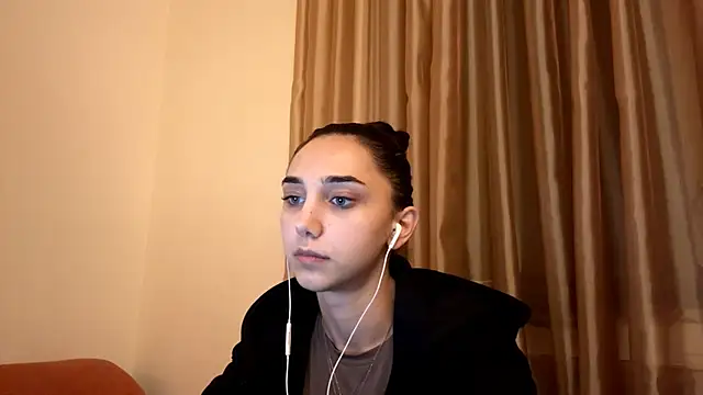 LinaMour online show from October 6, 10:07 pm