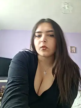 KatieLace online show from October 5, 3:10 pm
