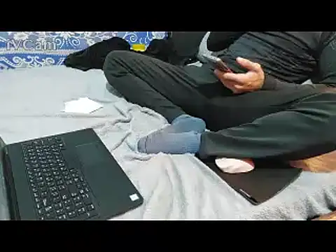 yazinyazin1 online show from February 10, 10:30 am