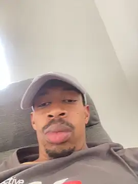 fitsexyman online show from September 14, 11:53 am