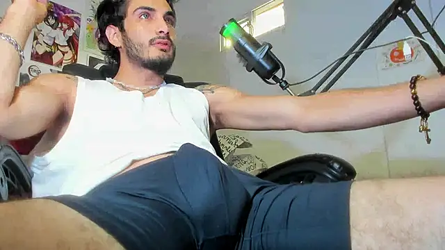 LovexJuxn  online show from November 13, 3:22 pm