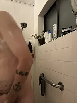 crashnasty online show from May 27, 7:16 am